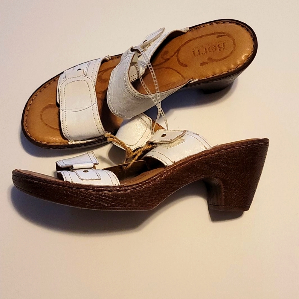 NEW Born Slip On Adjustable Wedge Sandal White 10 - Picture 2 of 7